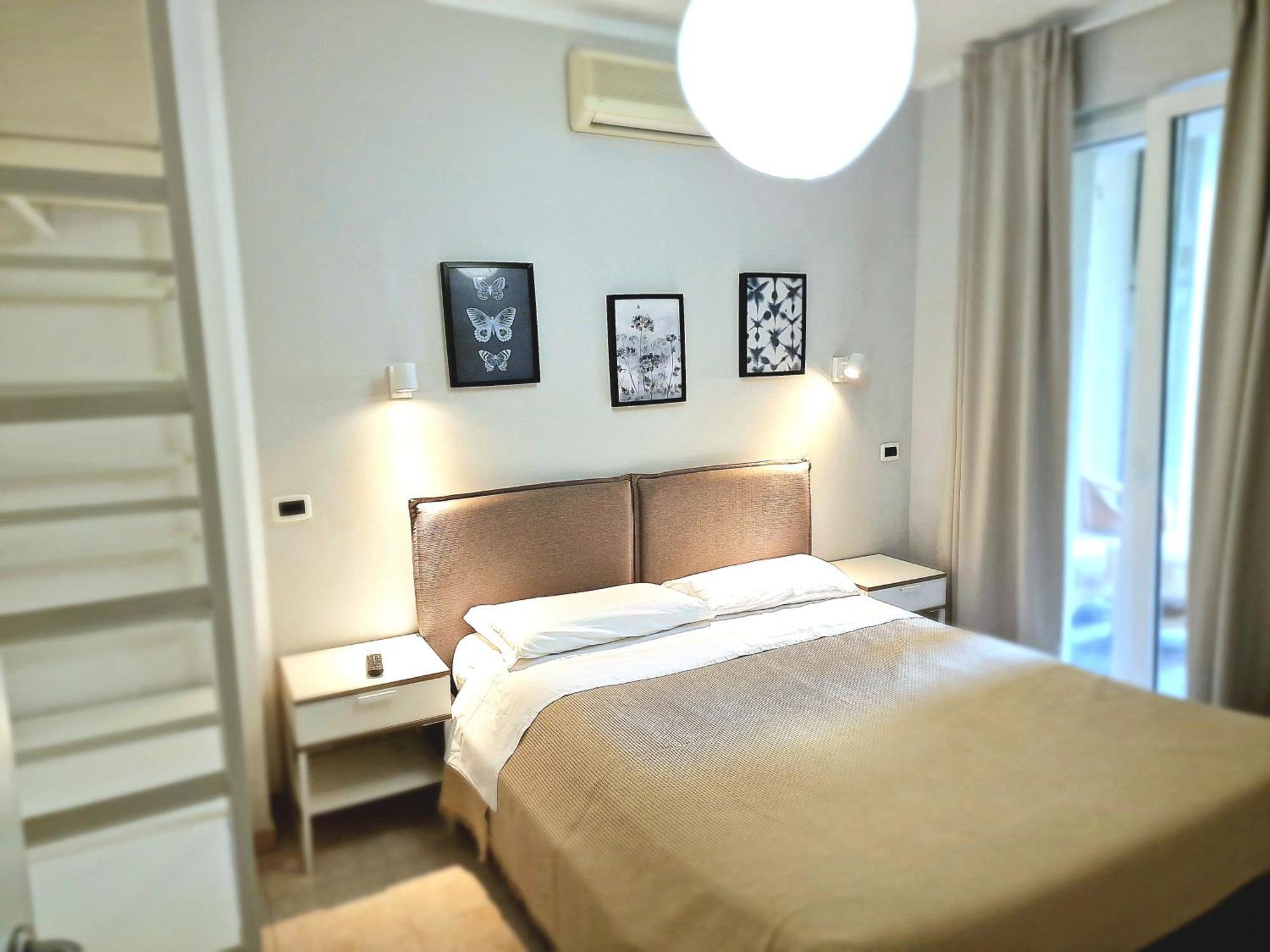 Residence Appartamenti Casa Vacanze Abbazia ペザロ エクステリア 写真